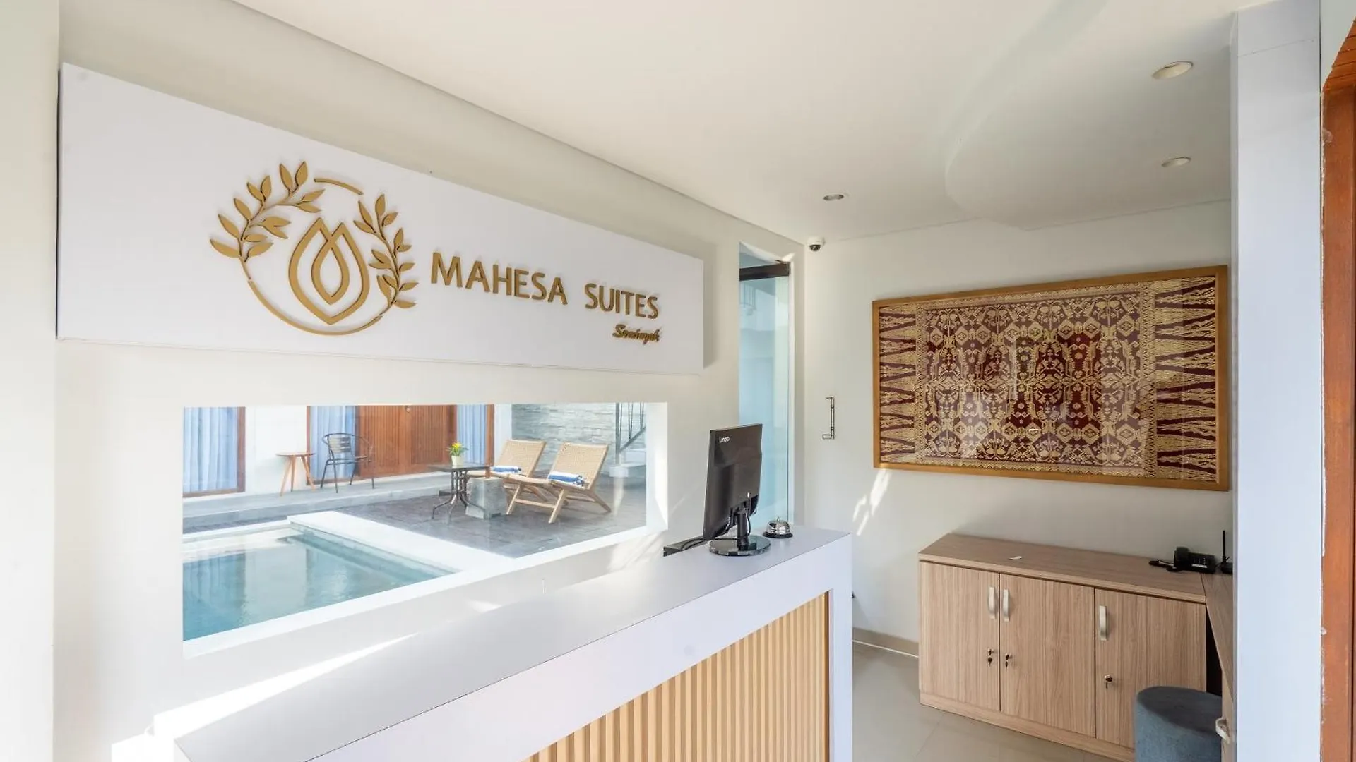 Mahesa Suites Seminyak 3*, Seminyak (Bali)